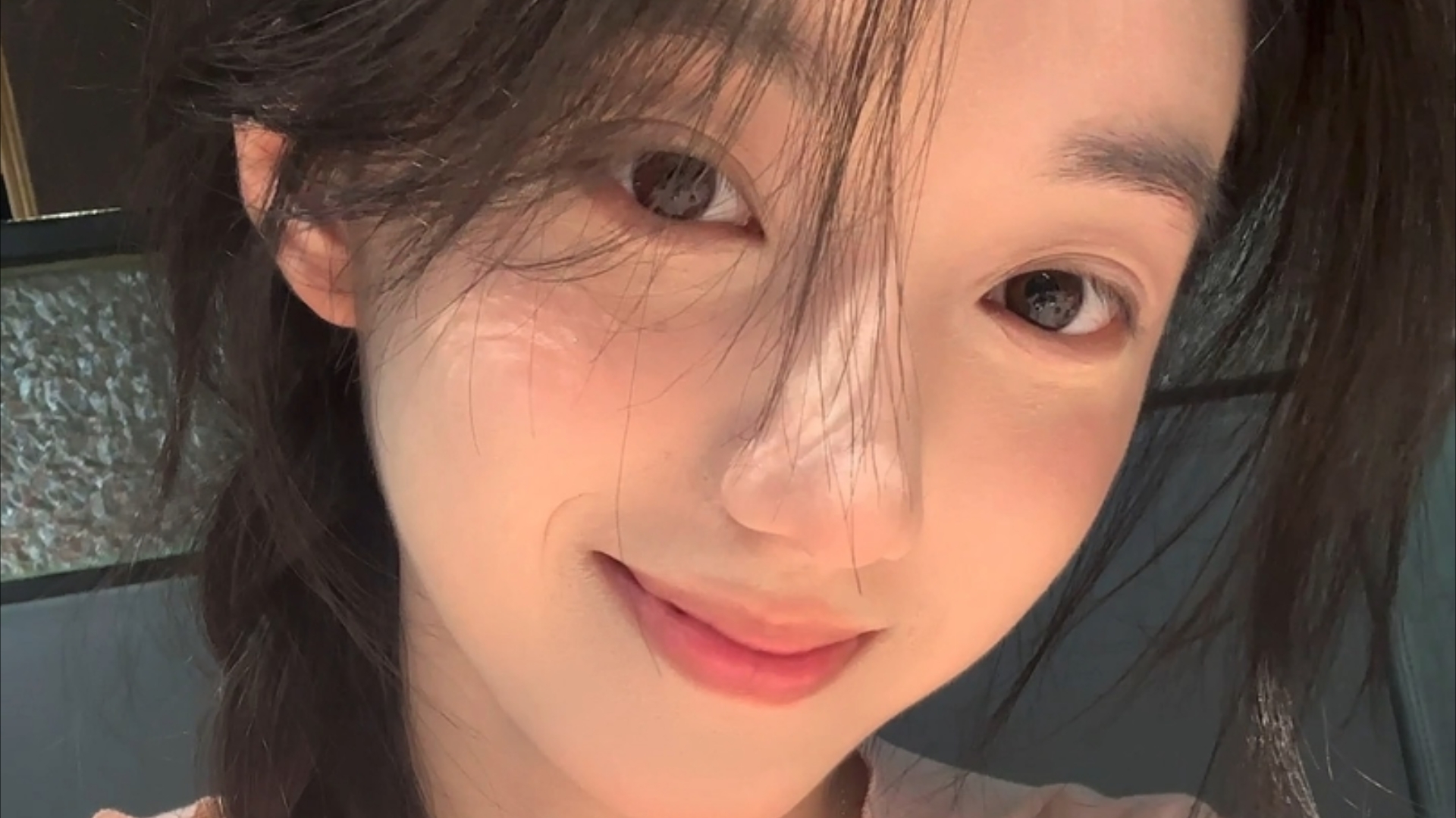 国铁集团：铁路暑运旅客发送量突破两亿人次